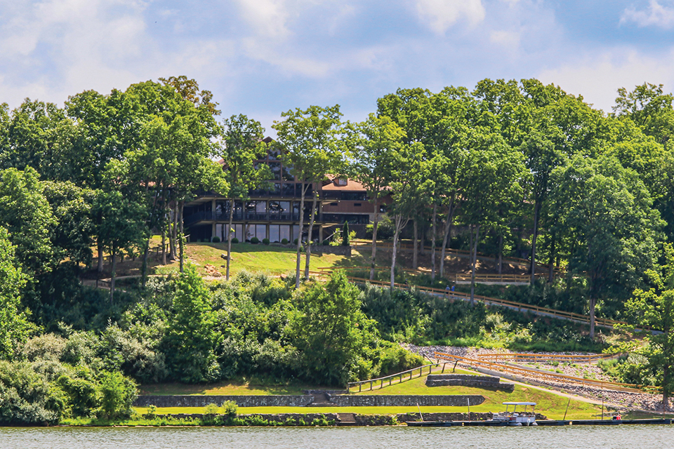 Burr Oak Lodge & Conference Center